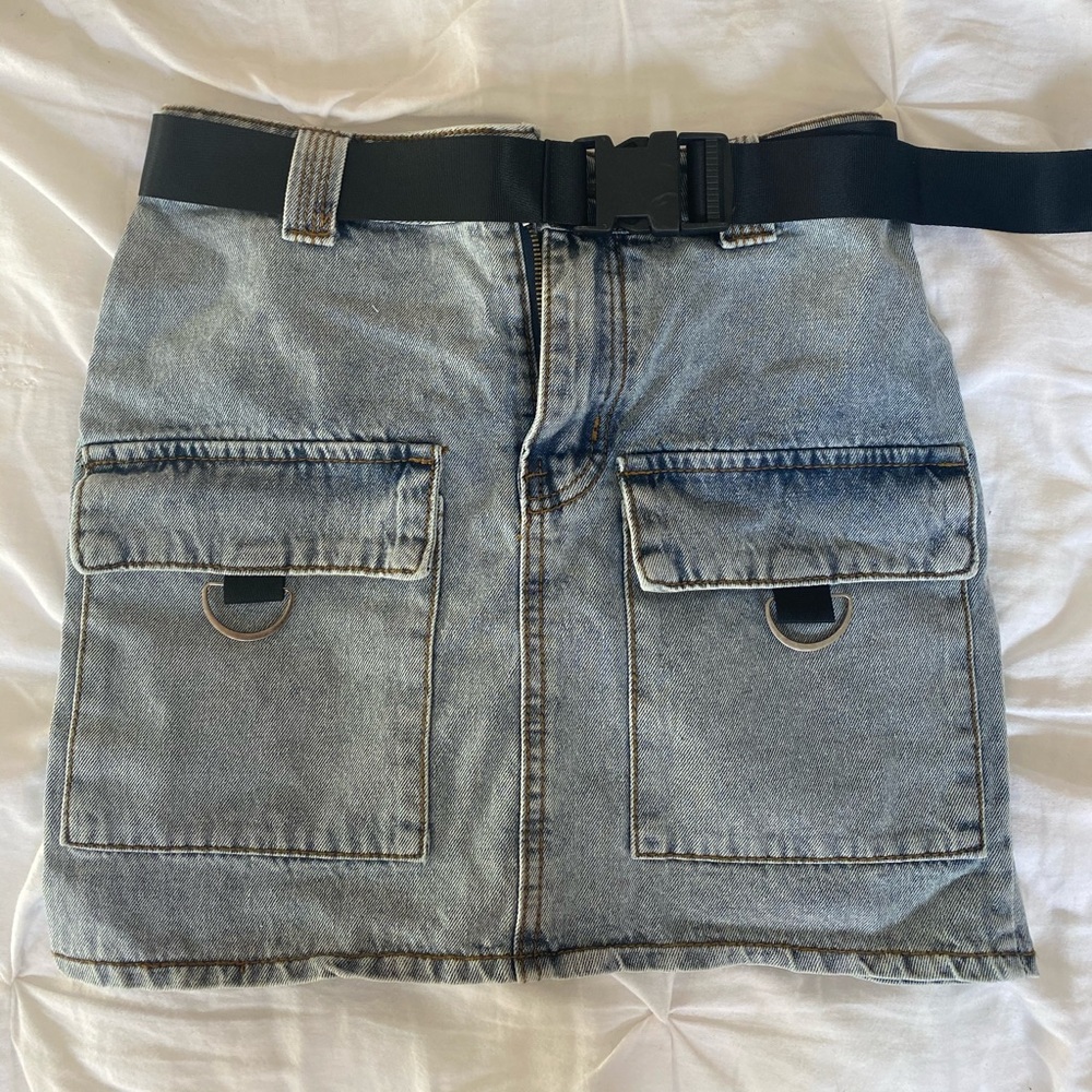belt cargo skirt medium wash